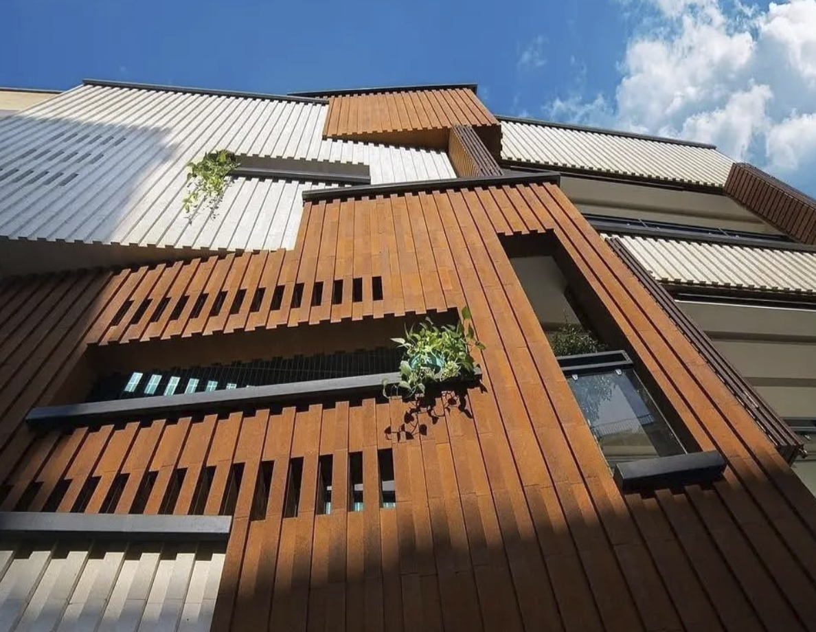 تصویری از یک ساختمان